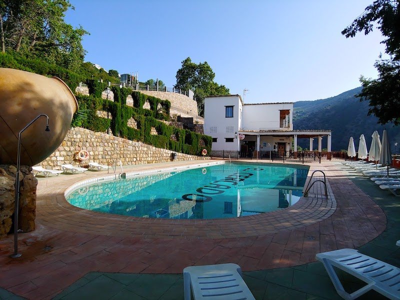 luxury accommodations in Granada provincia