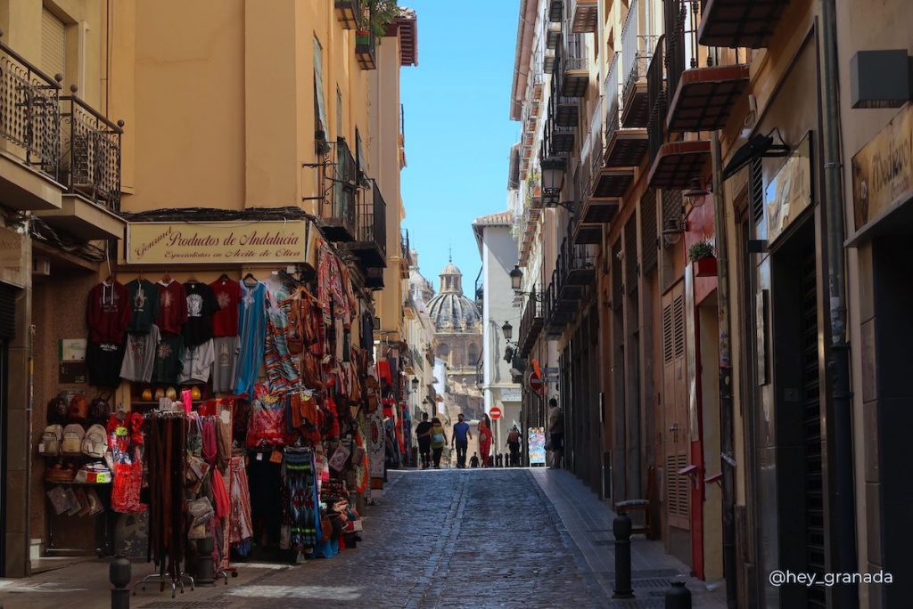 calles más bonitas y famosas de Granada